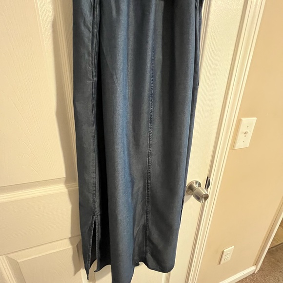 🦋Blue Jean Dress - Picture 4 of 7